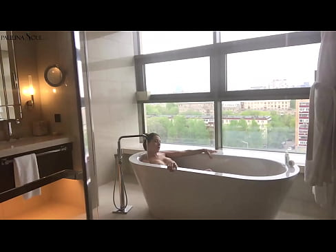 ❤️ Milžiniškas kūdikis aistringai masturbuoja savo putę vonios kambaryje Anal video prie mūsų lt.valeshop.top ❤